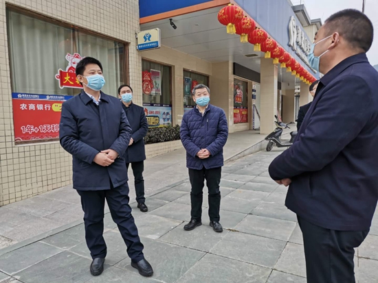 纪道清到窑淮镇督导检查疫情防控工作