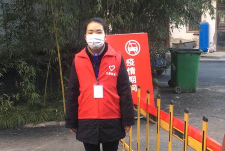 县委政法委：“三朵金花”坚守战“疫”前沿