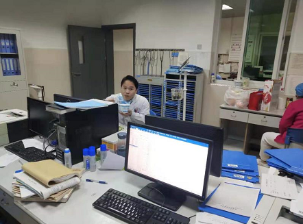 爸爸成了孩子眼中的“叔叔” ——记房县人民医院全科医学科主治医师蒙宏发