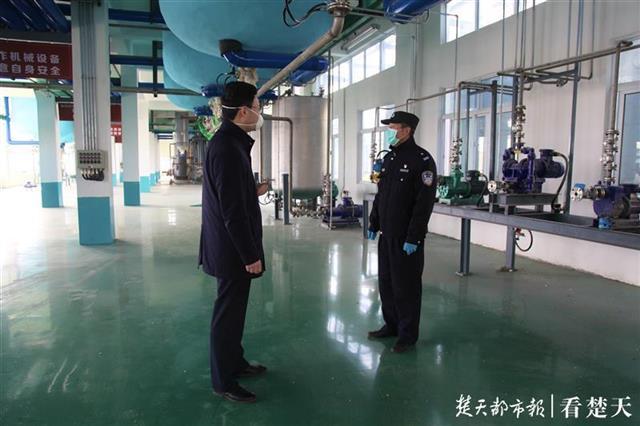 助力复工复产，房县80支民警服务队奔忙在春天的田野