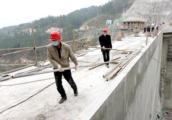 房县“点对点”服务加快水利工程全面复工