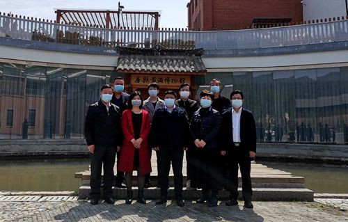 菲律宾湖北工商总会会长王荣涛一行来我县考察