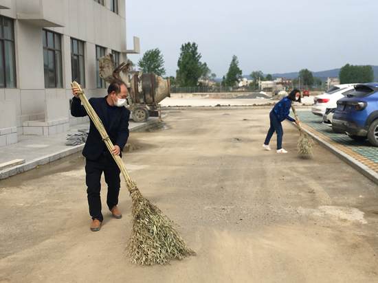 房县思源实验学校：筑牢安全防线 “硬核”备战复学