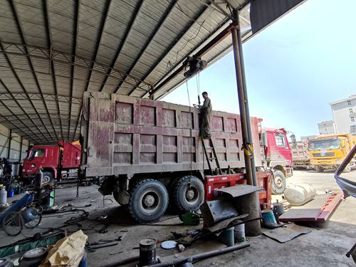 我县严厉打击大货车超载超限运输行为