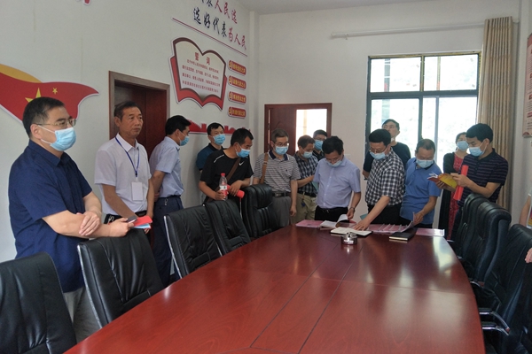 全市“聚力乡村振兴，人大代表在行动”座谈会在房县召开