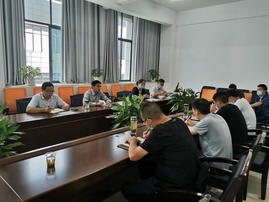 黄克伟调研工业园区供水供电工作