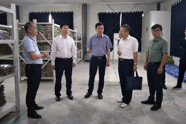 湖北中医药大学来房开展精准扶贫督导检查调研