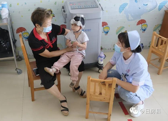 中残联来我县录制专题残疾儿童 康复训练工作