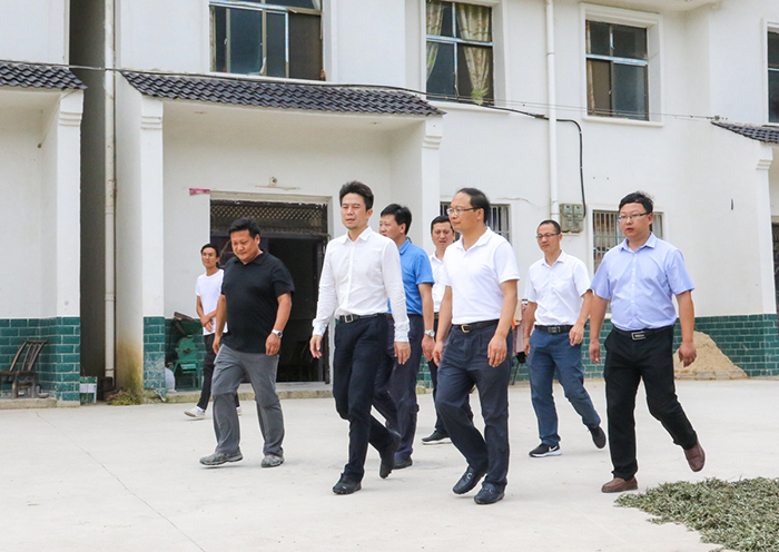 王济民来房调研督导脱贫攻坚普查工作