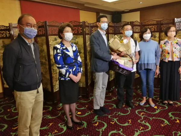 视频 | 大湾区之声热评：内地医护援港抗疫不容抹黑！