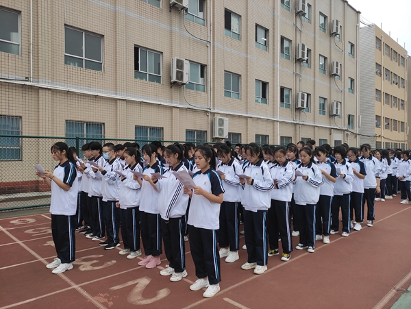 房县二中：激情早操来袭，迎接元气满满的一天