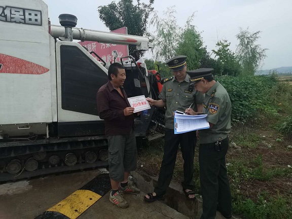 房县加强农机安全检查助力秋收