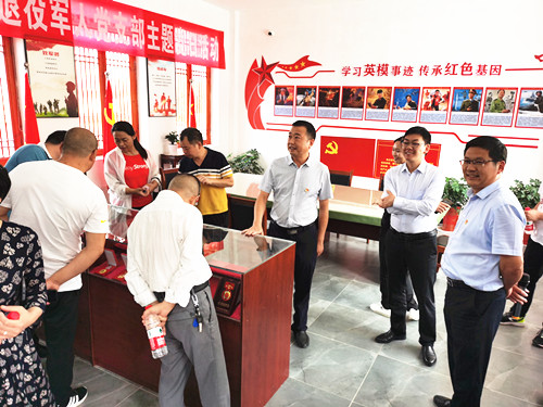 城关镇开展“党建拉练”提升基层治理水平