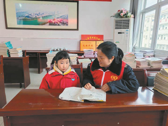 文明花开香满园 ——房县全力打造让群众满意的志愿服务品牌