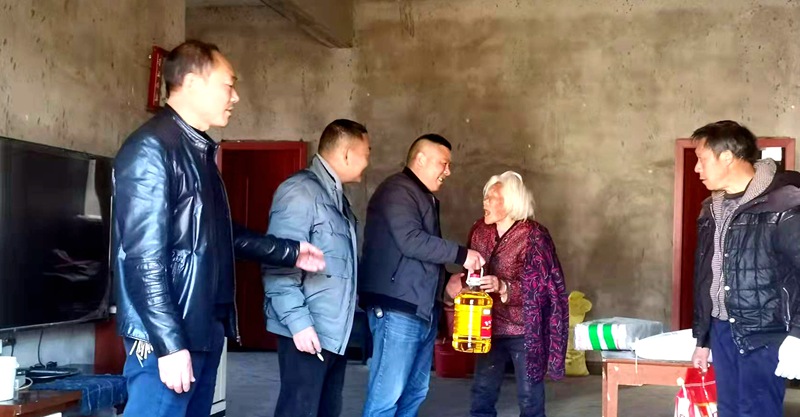 爱心企业献爱心助力乡村振兴