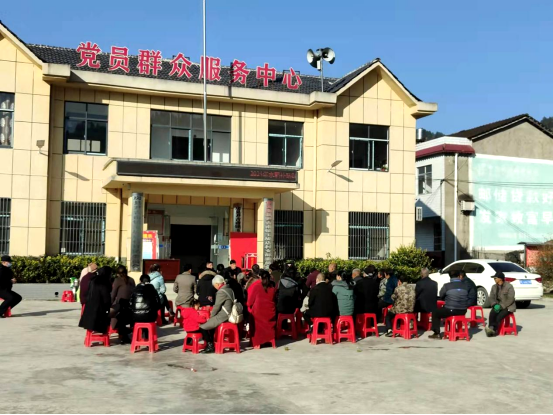 尹吉甫镇多措并举稳定社会大局