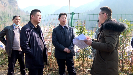 纪道清调研云天山水·富泉山国际旅游度假区项目前期工作情况