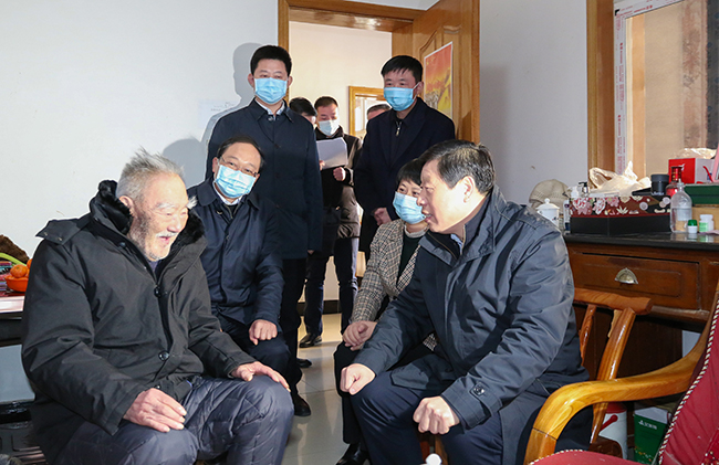 张维国到房县走访慰问