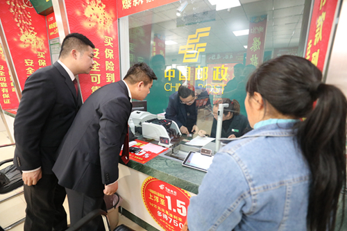 初心敬法徽  司法暖民心——军店法庭扎实开展“我为群众办实事”活动