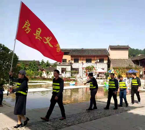 军店镇：“五一”假期坚守岗位护平安