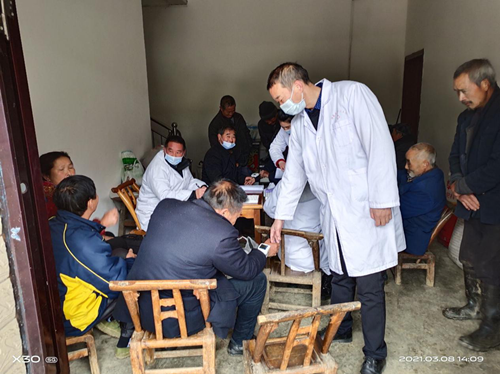 五台乡：家医服务群众 心系人民健康