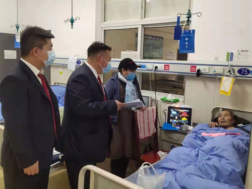 我为群众办实事：一份赡养调解书 重拾两代人亲情