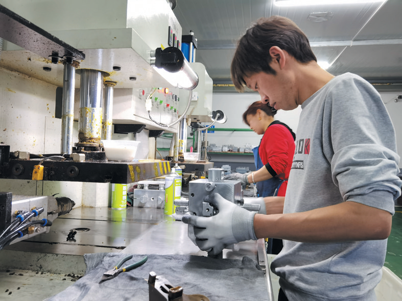 转型跨越谱新篇——房县工业经济发展纪实