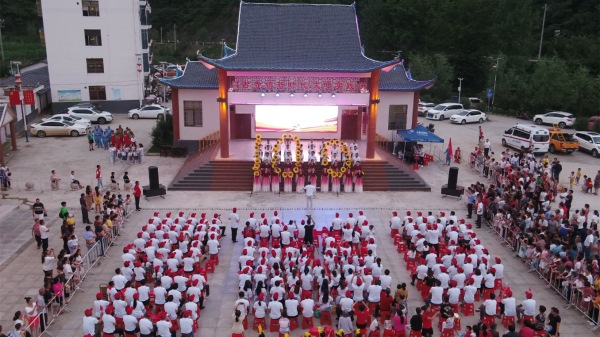 门古寺镇党群齐唱红歌 献礼建党百年