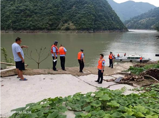 我县开展渔政联合执法巡察行动