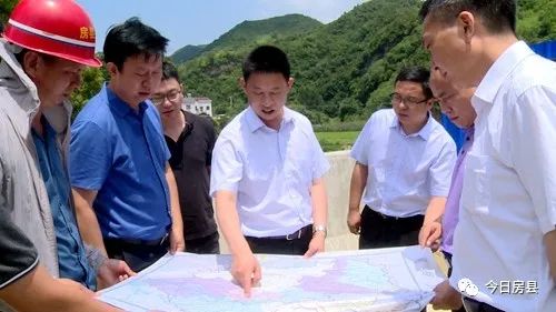 凝心聚力同心协力和衷共济建设高质量跨越式发展新房县——纪道清在房县干部大会上的发言