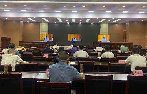 纪道清在收看全市疫情防控视频会后强调：立即行动 全面布防 严格落实疫情防控措施