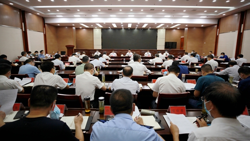 纪道清主持召开县委常委会（扩大）会议