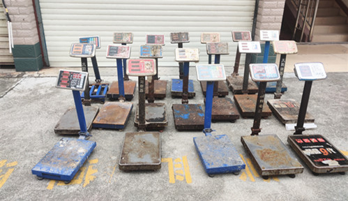 县市场监管局突击执法查获19台电子“作弊秤”