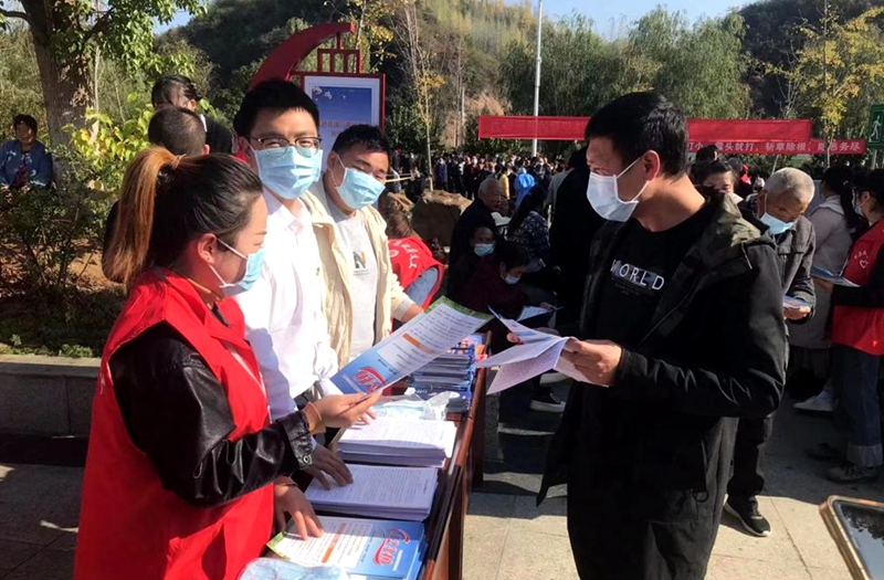 县委政法委：三强化扎实开展群众安全感测评宣传工作