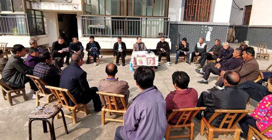 县融媒体中心：举办户院会 宣讲党的二十大精神