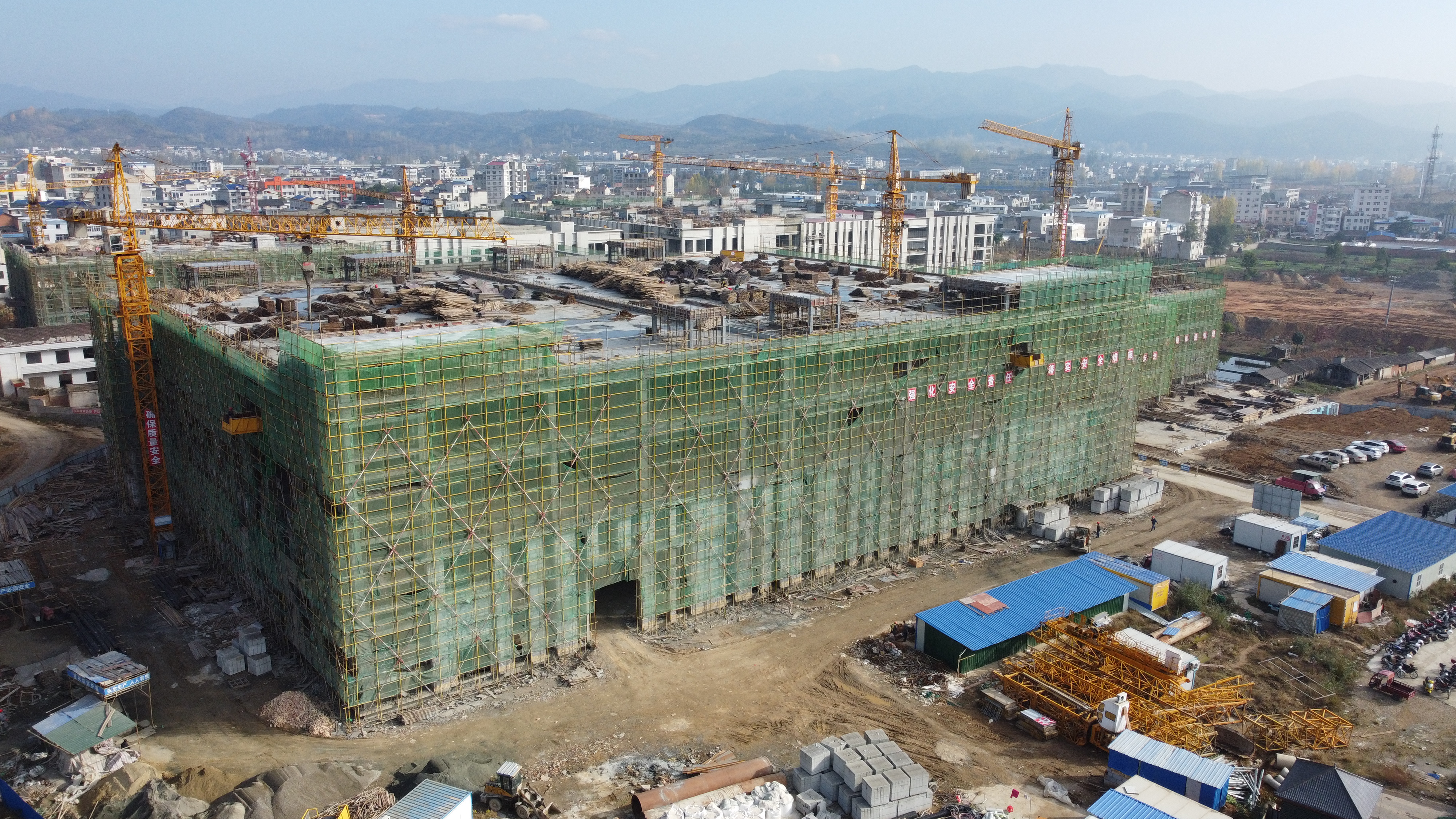 中锦尼龙项目开足马力跑出“加速度”