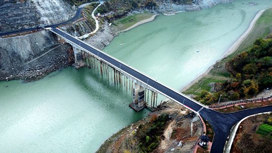 姚坪群众盛赞堵河黄坪大桥正式通车