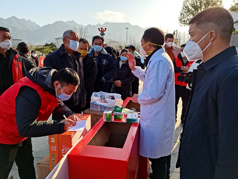 房县“邻里互助 药品共享”文明实践活动正式启动