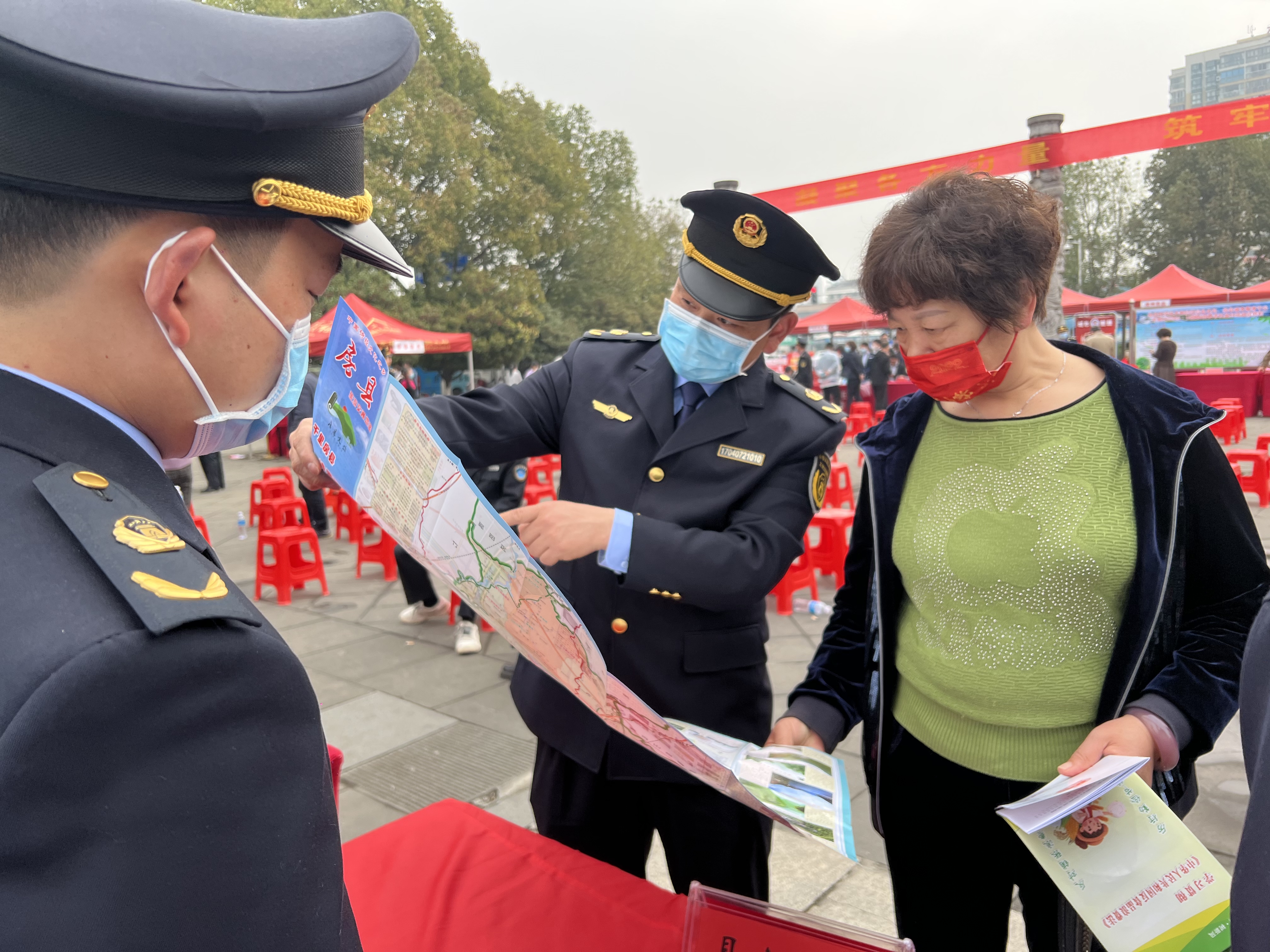 县文旅局参加“315”国际消费者权益日法制宣讲活动