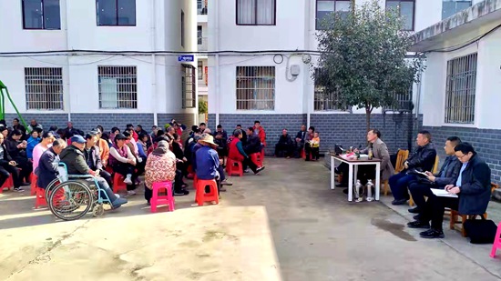 县政法委工作队：人勤春来早 驻村帮扶忙