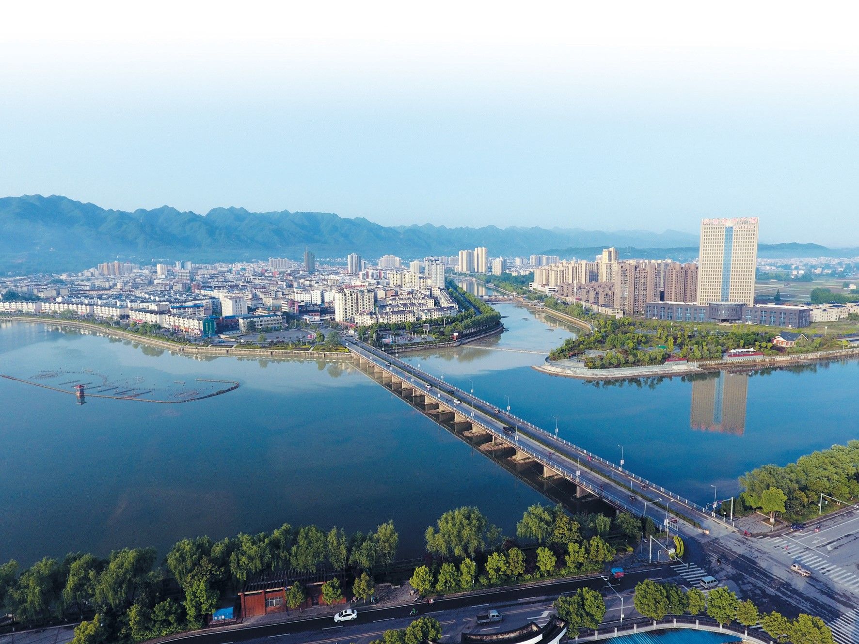 房县倾力打造亲商安商人文环境