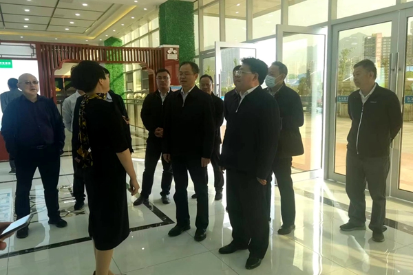 省农业农村厅副厅长项克强来房县调研