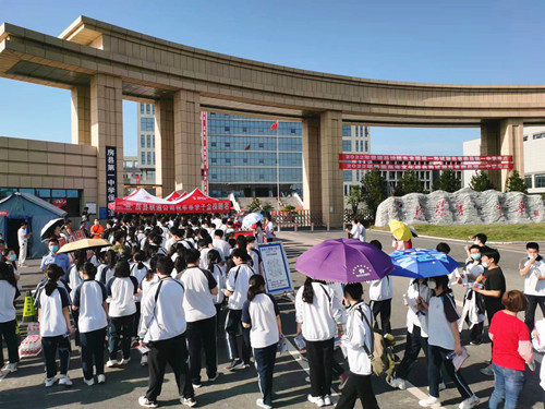 2022年普通高考顺利开考 房县2357名考生奔赴考场