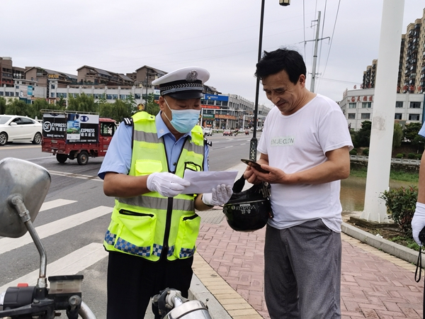 交警大队三举措推进“创文”