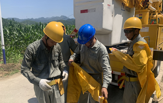 国网房县供电公司：保障茶企供电 助力产业发展