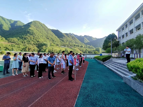 尹吉甫镇召开第一届“艾运动”杯运动会