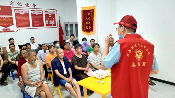 县广济医院：健康义诊进村 暖了群众心