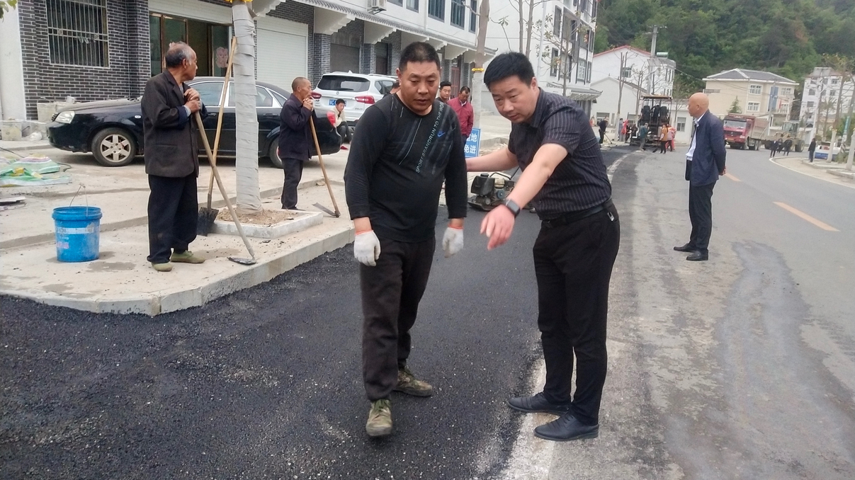 房县大木厂镇：“点线面”齐发力，推动实践活动落地见效