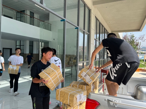 县一中：志愿服务助创文