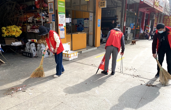 房县政务服务中心多举措助力全国文明城市创建